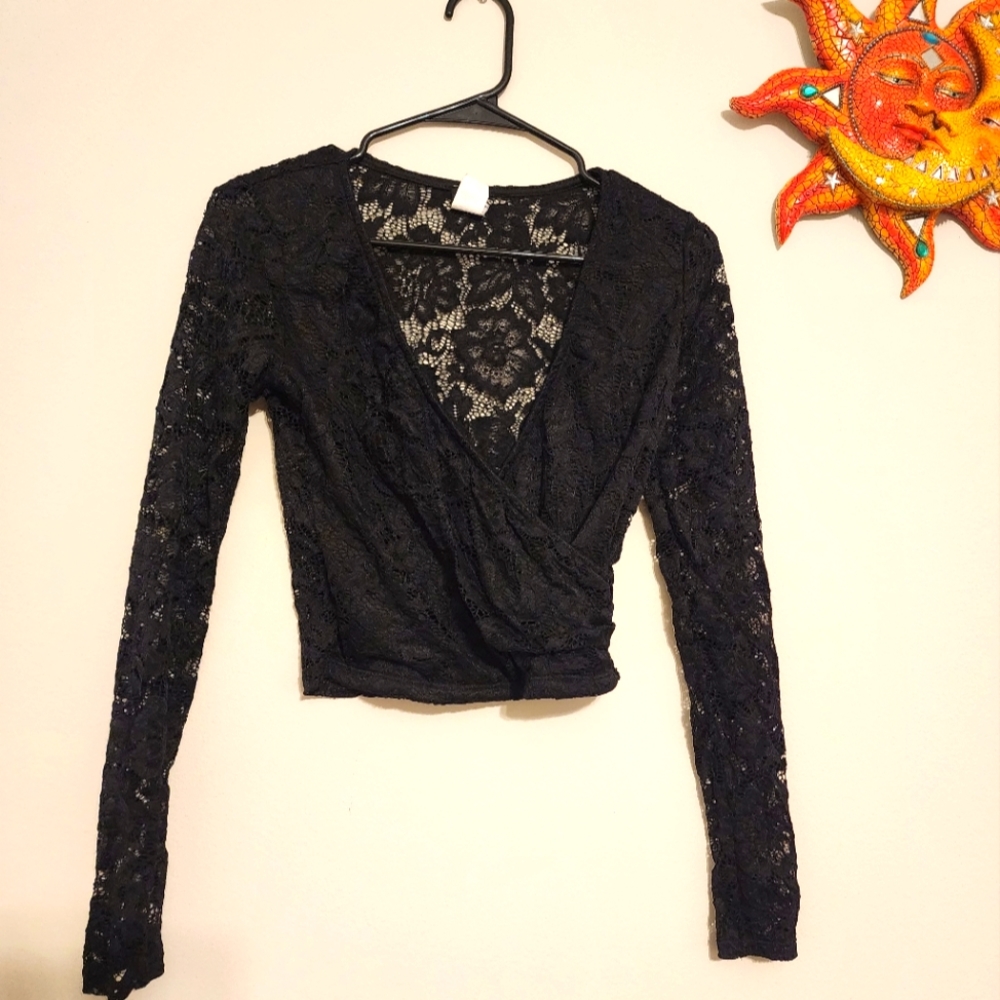 Black Lace crop top